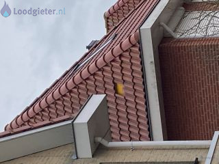 Loodgieter Stormschade dakpannen dakpannen repareren