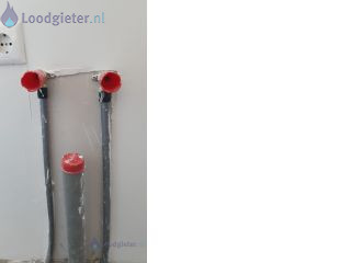 Loodgieter Vaatwasser lekkage Voor een nieuwe keuken zit de vaatwasser aansluiting niet goed