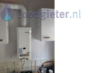 Loodgieter Keukengeiser Bosch geiser vervangen door boiler
