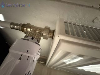 Loodgieter Radiator wordt niet warm Radiatoren worden niet warm