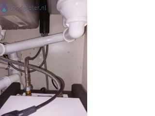 Loodgieter Lekkage gootsteen Lekkage gootsteenkastje