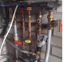 Loodgieter inlaatcombinatie Inlaatcombinatie van CV geklapt.