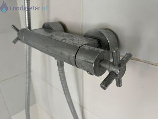 Loodgieter Thermostaatkraan Thermostaatkraan van de douche vervangen