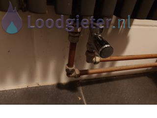 Loodgieter Radiator wordt niet warm Radiator wordt niet warm.
