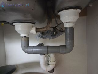 Loodgieter Deursen-Dennenburg wastafel sifon vervangen
